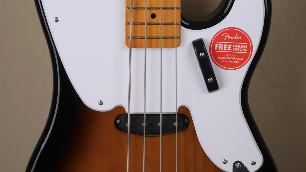 Squier by Fender Classic Vibe 50 Precision Bass 2-Color Sunburst 0374500503 custodia Fender omaggio
