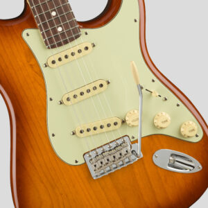 Fender American Performer Stratocaster Honey Burst 4