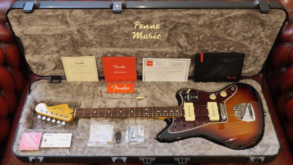 Fender American Professional II Jazzmaster 3-Color Sunburst 0113970700 inclusa custodia rigida