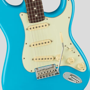 Fender American Professional II Stratocaster Miami Blue RW 4