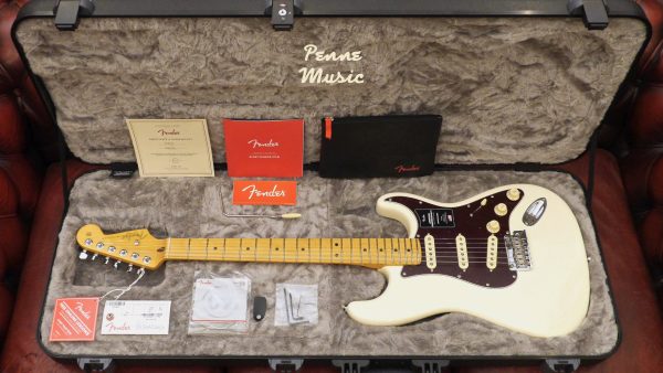 Fender American Pro II Strato Olympic White MN 0113902705 Made in Usa inclusa custodia rigida