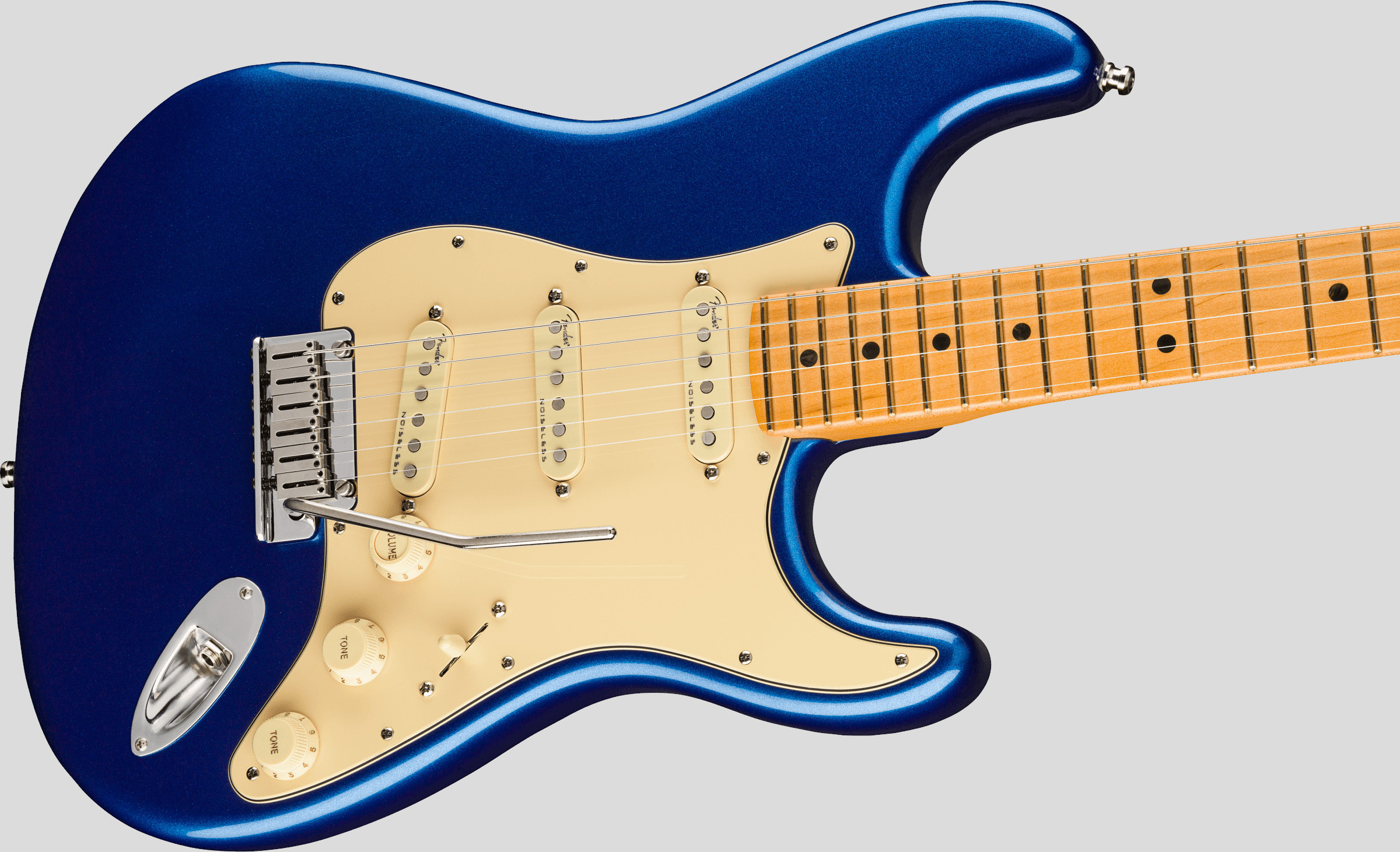 Fender American Ultra Stratocaster Cobra Blue 3