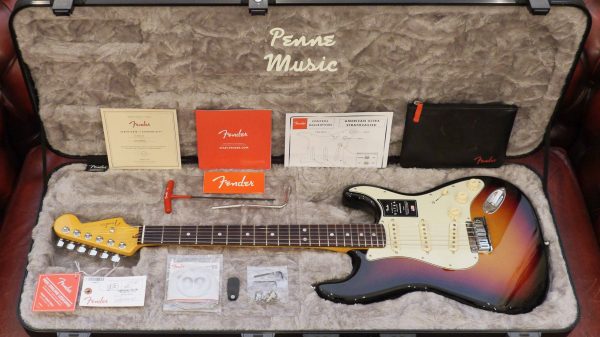Fender American Ultra Stratocaster 2021 Ultraburst RW 0118010712 Made in Usa inclusa custodia