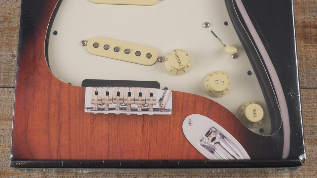 Fender Custom Shop Pre-Wired Custom 69 Stratocaster Pickup Set Pickguard Parchment 0992341509