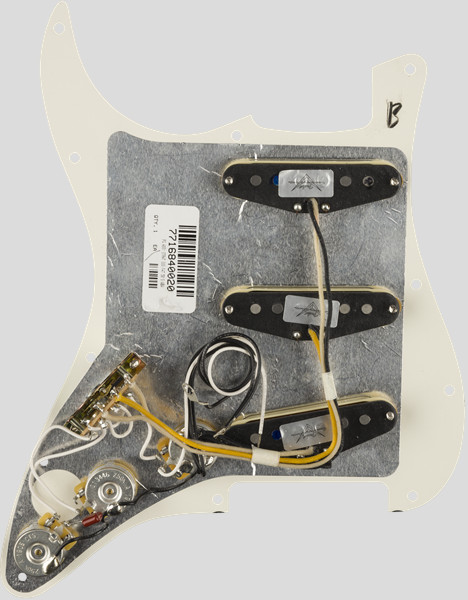 Fender Custom Shop Pre-Wired Fat 50 Stratocaster Pickup Set Pickguard Parchment 6