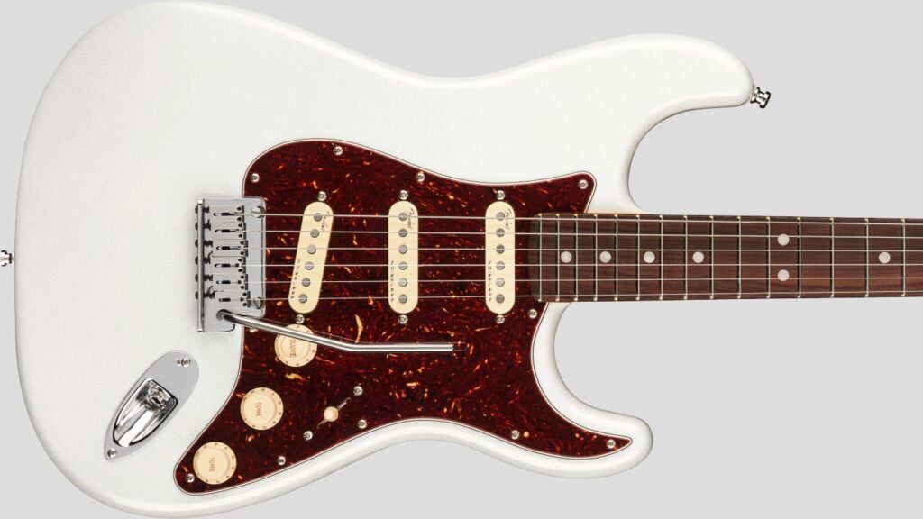 Fender Stratocaster American Ultra Arctic Pearl 0118010781 Made in Usa inclusa custodia rigida Fender