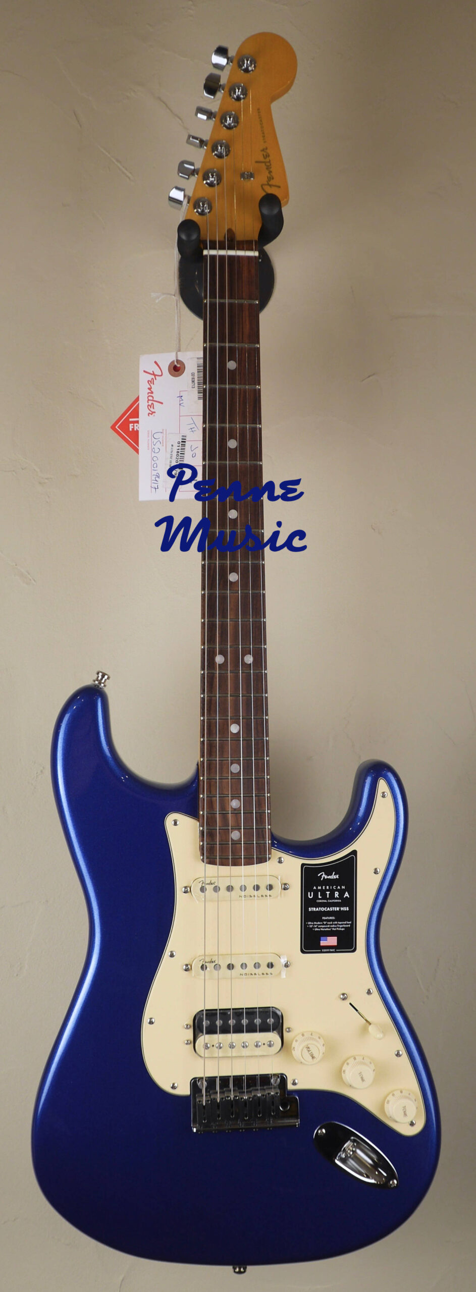 Fender American Ultra Stratocaster HSS Cobra Blue 2
