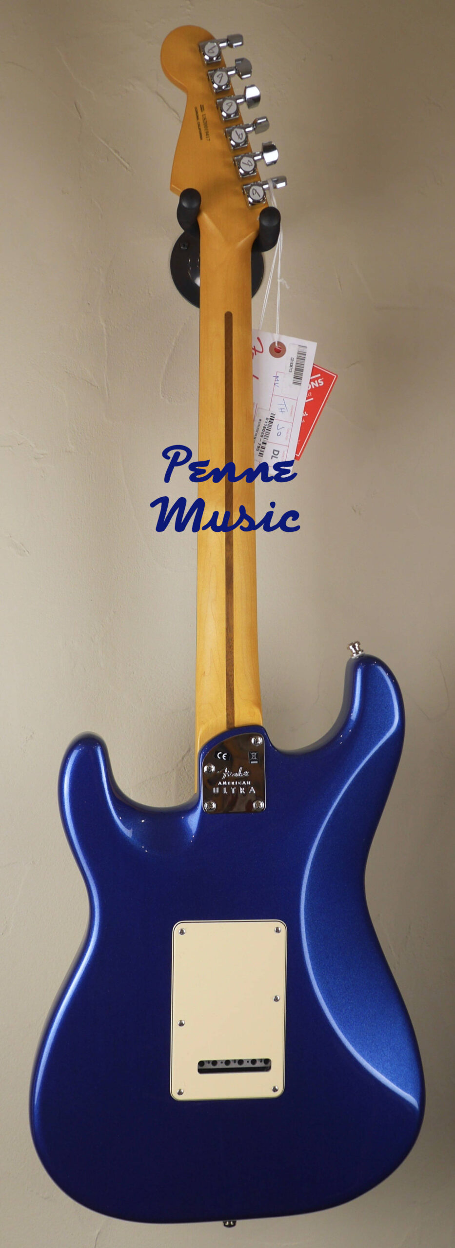 Fender American Ultra Stratocaster HSS Cobra Blue 3