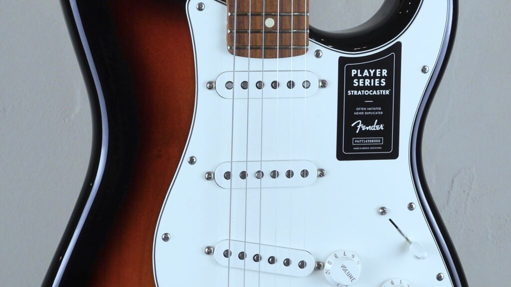 Fender Player Stratocaster 3-Color Sunburst PF 0144503500 Made in Mexico custodia Fender omaggio