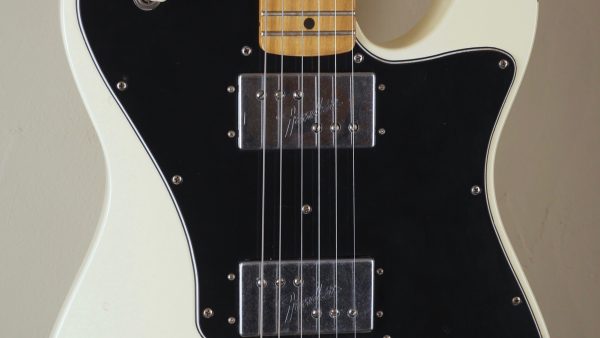 Fender Vintera Road Worn 70 Telecaster Deluxe Olympic White 0149712305 inclusa custodia Fender
