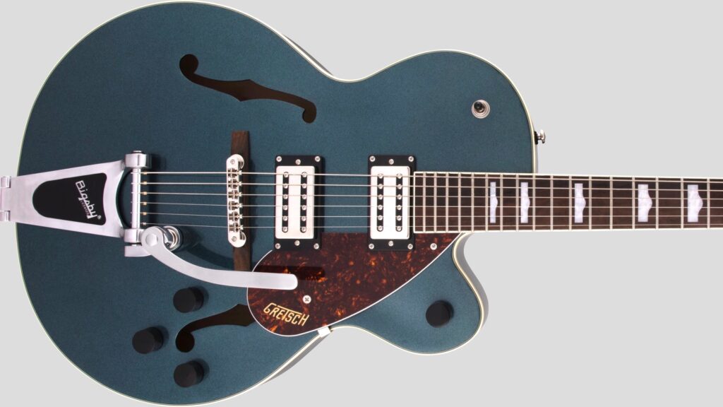 Gretsch G2420T with Bigsby Streamliner Collection Hollow Body Gunmetal con custodia Fender in omaggio