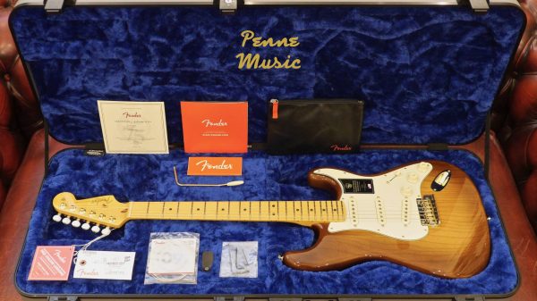 Fender 75th Anniversary Commemorative Stratocaster Limited Edition Bourbon Burst 0177512833