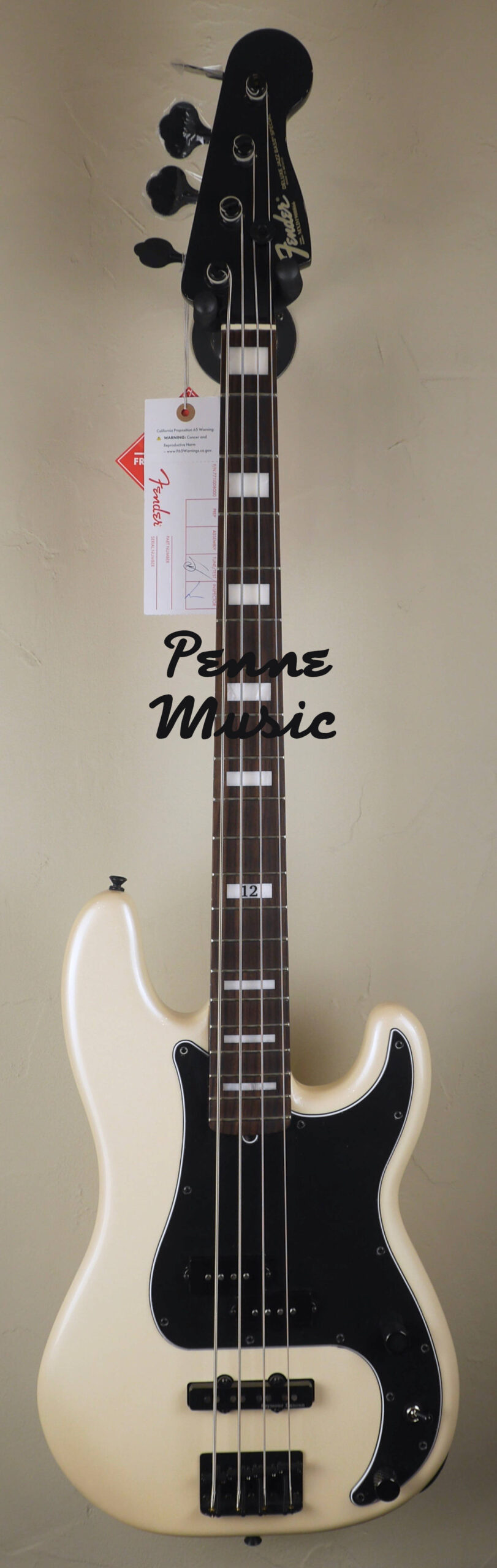 Fender Duff McKagan Deluxe Precision Bass White Pearl 1