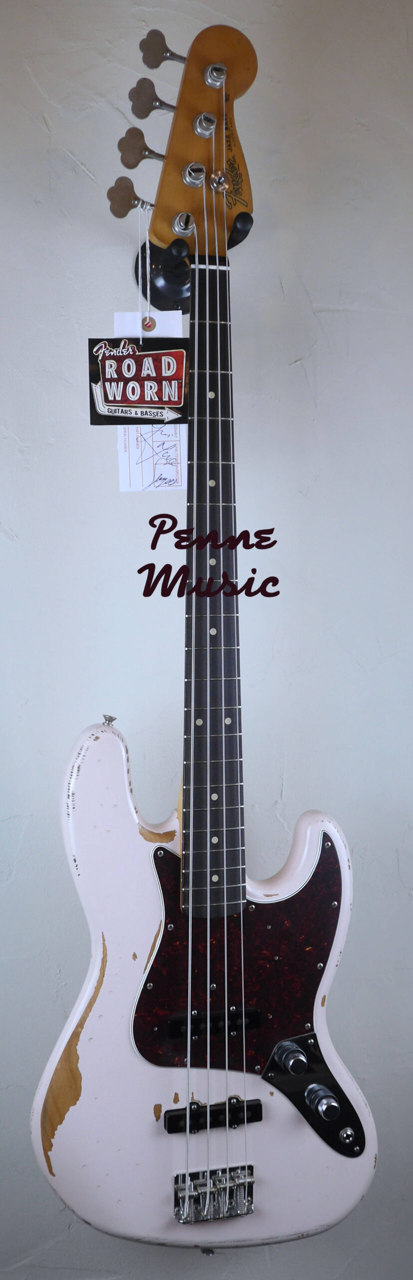 Fender Flea Road Worn Jazz Bass Shell Pink 1