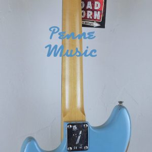 Fender JMJ Mustang Bass Road Worn Faded Daphne Blue 2