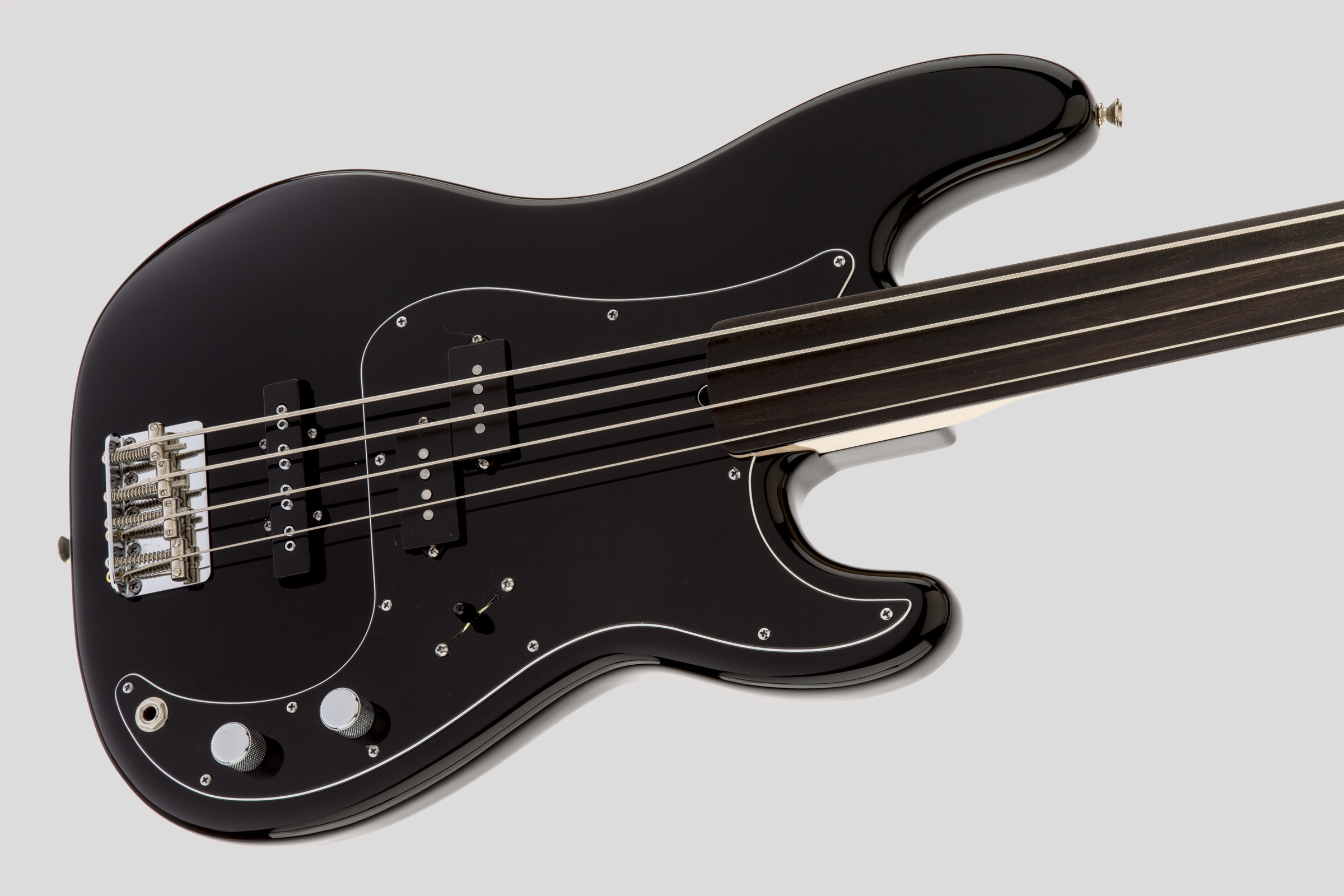 Fender Tony Franklin Fretless Precision Bass Black 3