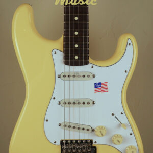 Fender Yngwie Malmsteen Stratocaster Vintage White RW 4