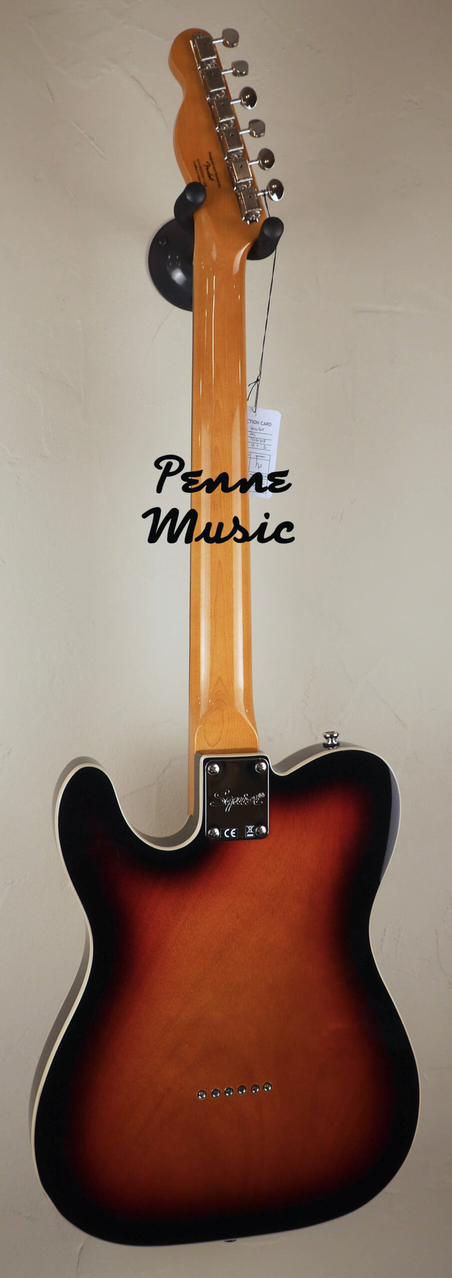 Squier by Fender Classic Vibe 60 Custom Telecaster 3-Color Sunburst 2