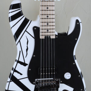 EVH Striped Series White with Black Stripes 3