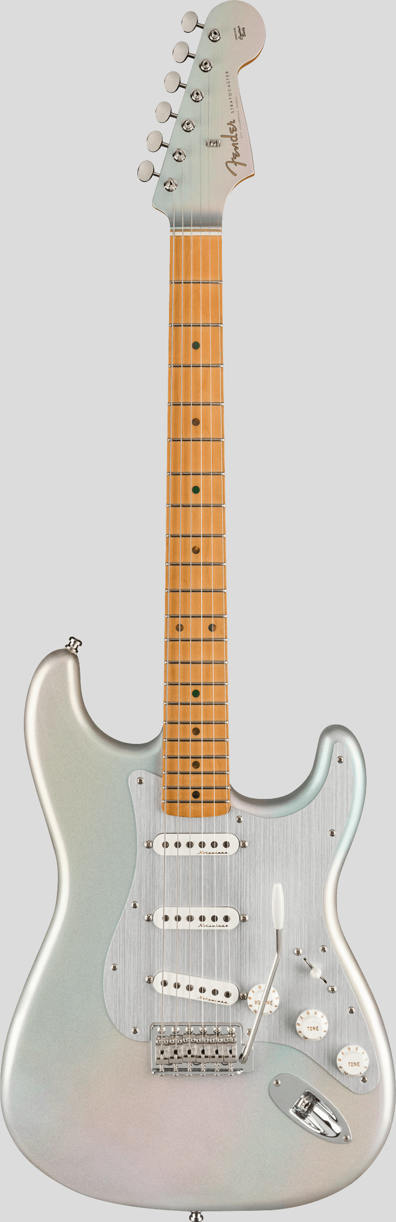 Fender HER Stratocaster Chrome Glow 1
