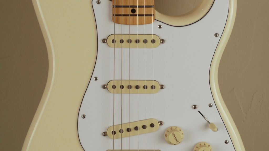 Fender Jimi Hendrix Stratocaster Olympic White 0145802305 Made in Mexico inclusa custodia Fender
