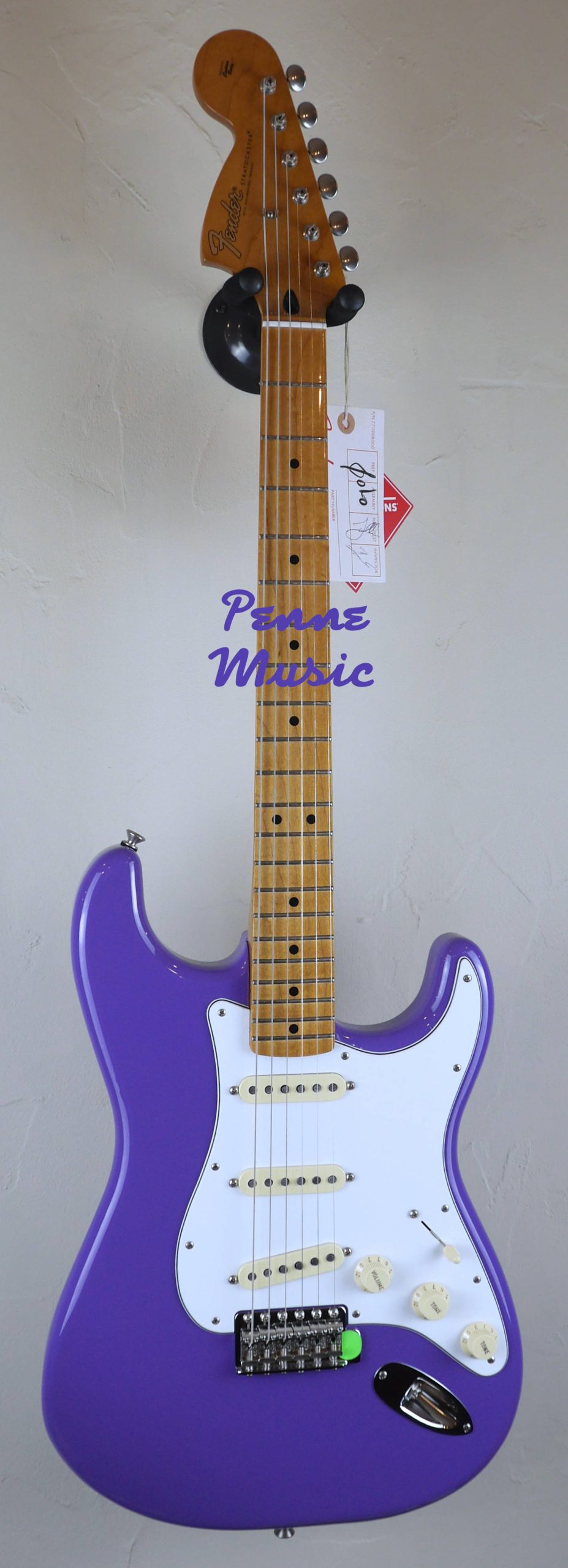 Fender Jimi Hendrix Stratocaster Ultra Violet 1