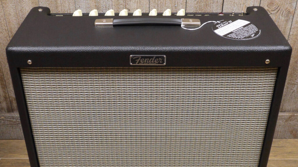 Fender Hot Rod Deluxe IV Black 2231206000 Made in Mexico inclusi 2-Button Footswitch e Cover