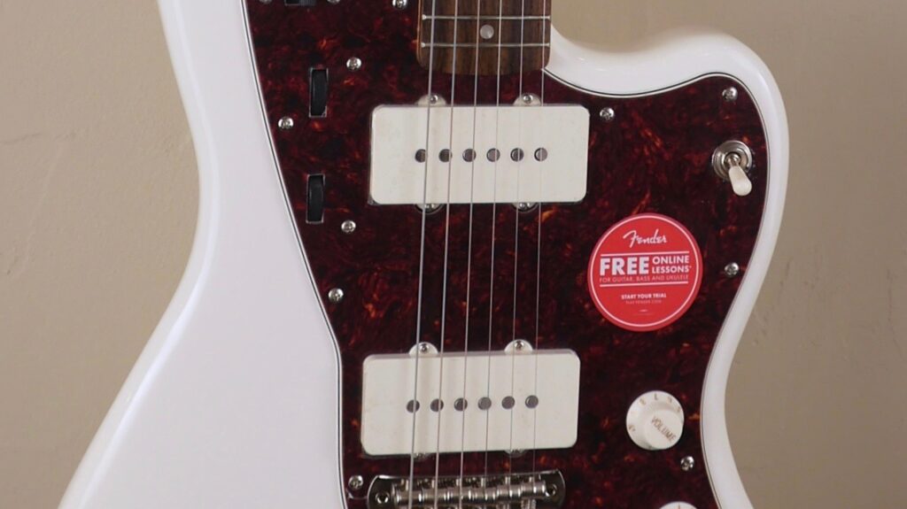 Squier by Fender Classic Vibe 60 Jazzmaster Olympic White 0374083505 custodia Fender in omaggio
