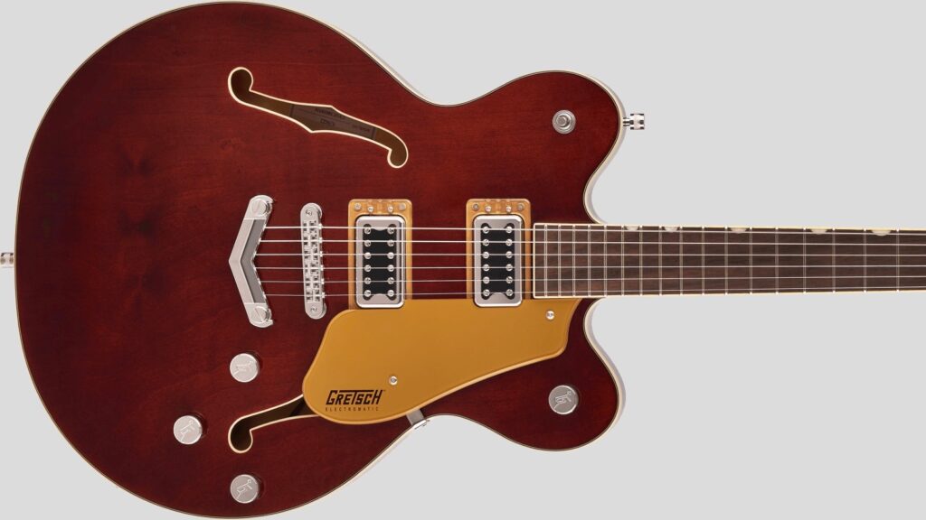 Gretsch G5622 V-Stoptail Electromatic Aged Walnut 2508300592 con custodia Fender in omaggio