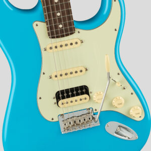 Fender American Professional II Stratocaster HSS Miami Blue 4