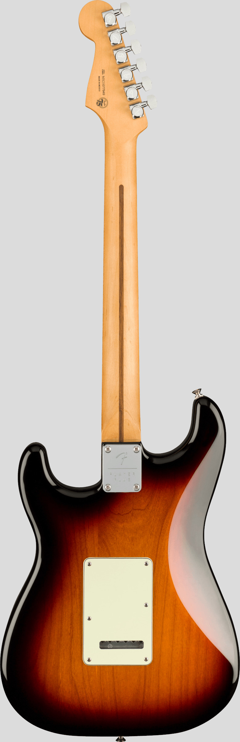 Fender Player Plus Stratocaster 3-Color Sunburst 2