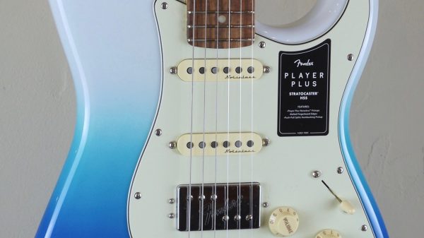 Fender Player Plus Stratocaster HSS Belair Blue 0147323330 inclusa custodia Fender