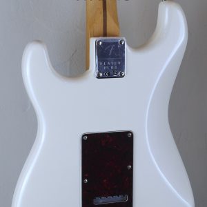 Fender Player Plus Stratocaster Olympic Pearl 4