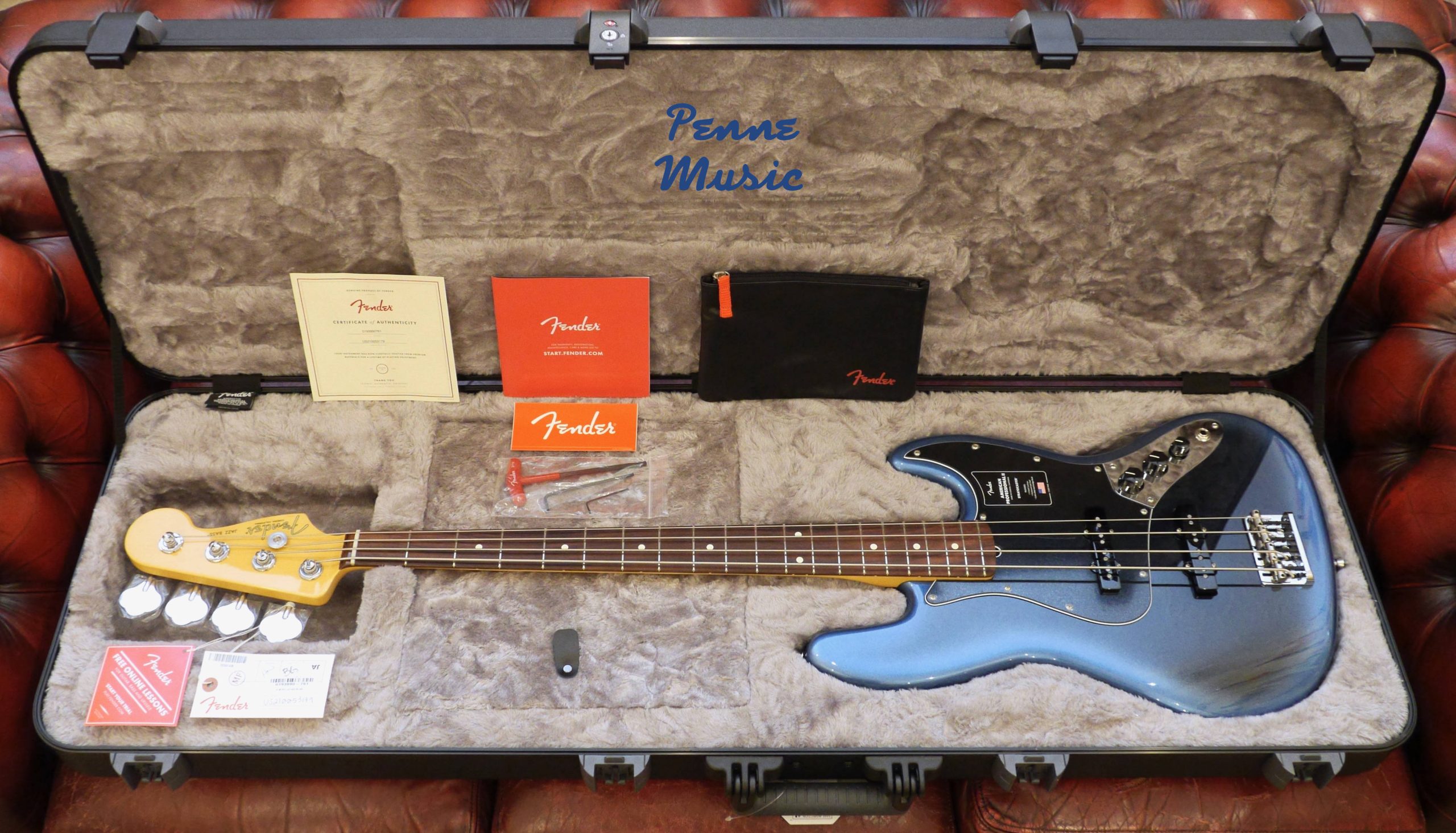 Fender Limited Edition American Professional II Jazz Bass Dark Night 1