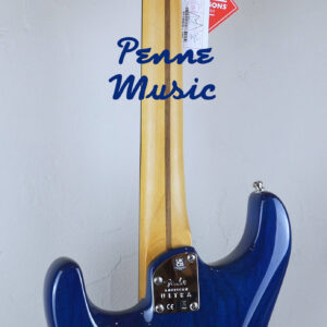 Fender Limited Edition American Ultra Stratocaster HSS Denim Burst 3