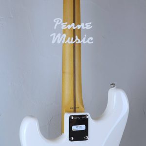 Fender JV Modified 60 Stratocaster Olympic White 2