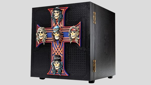 ASIN B07CPCFV4Z Guns N' Roses Appetite For Destruction Locked N' Loaded Box Set Limited Edition ASIN B07CPCFV4Z