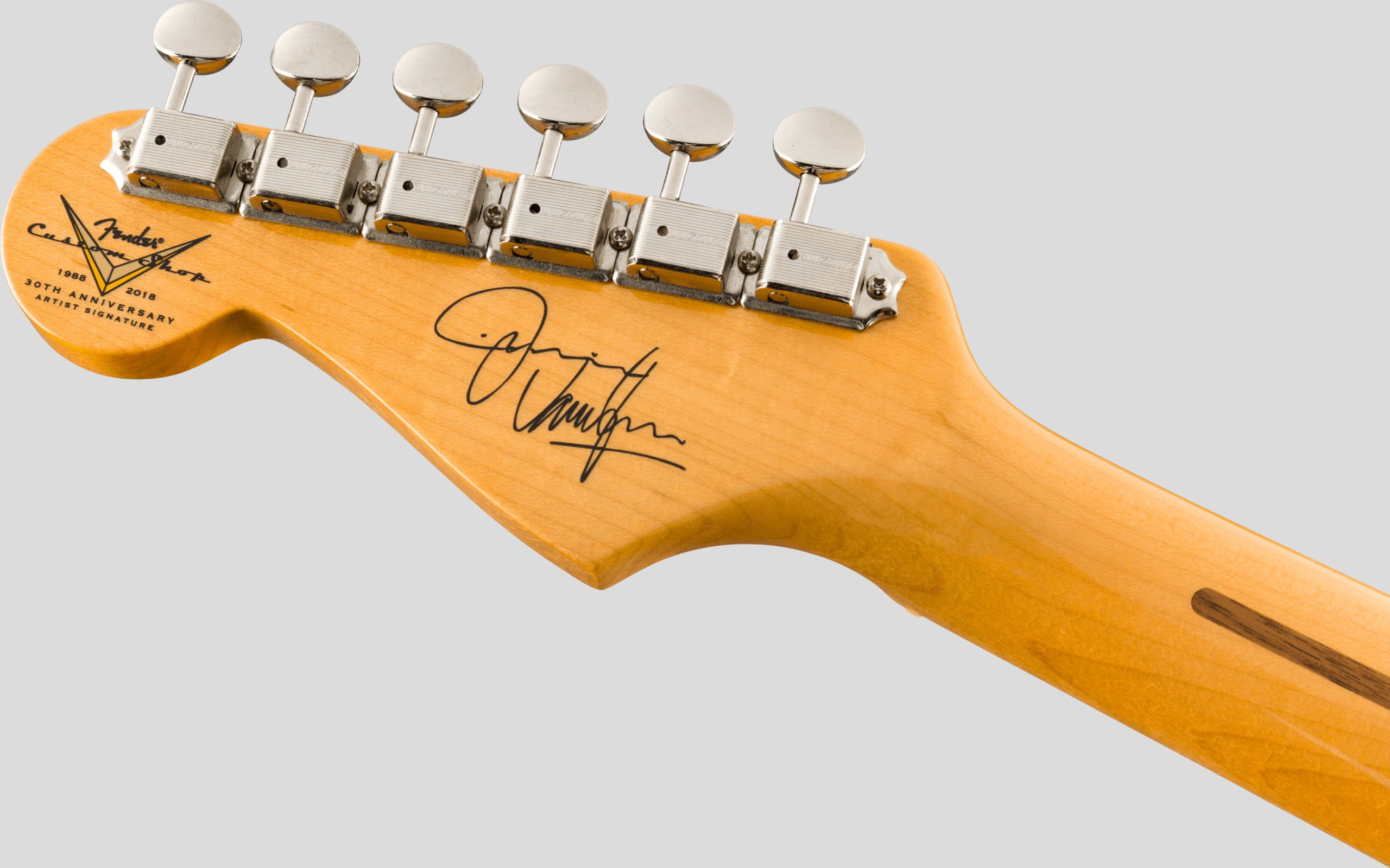 Fender Custom Shop Jimmie Vaughan Stratocaster Aged Aztec Gold DCC 6