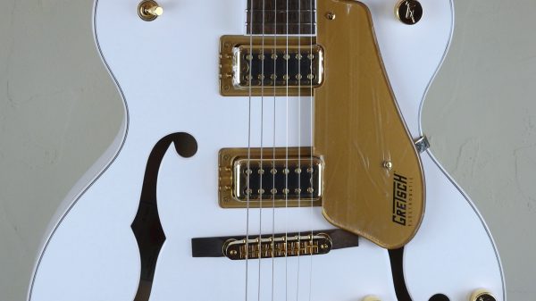 Gretsch Electromatic G5422TG with Bigsby Snowcrest White 2506217567 custodia Fender omaggio