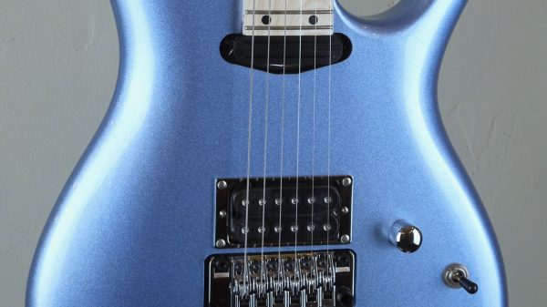 Ibanez Joe Satriani JS140M Soda Blue con custodia Ibanez IGB101 in omaggio