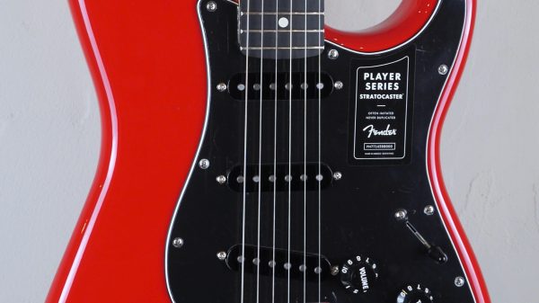 Fender Limited Edition Player Stratocaster Ebony Fingerboard Ferrari Red 0144612548 custodia Fender