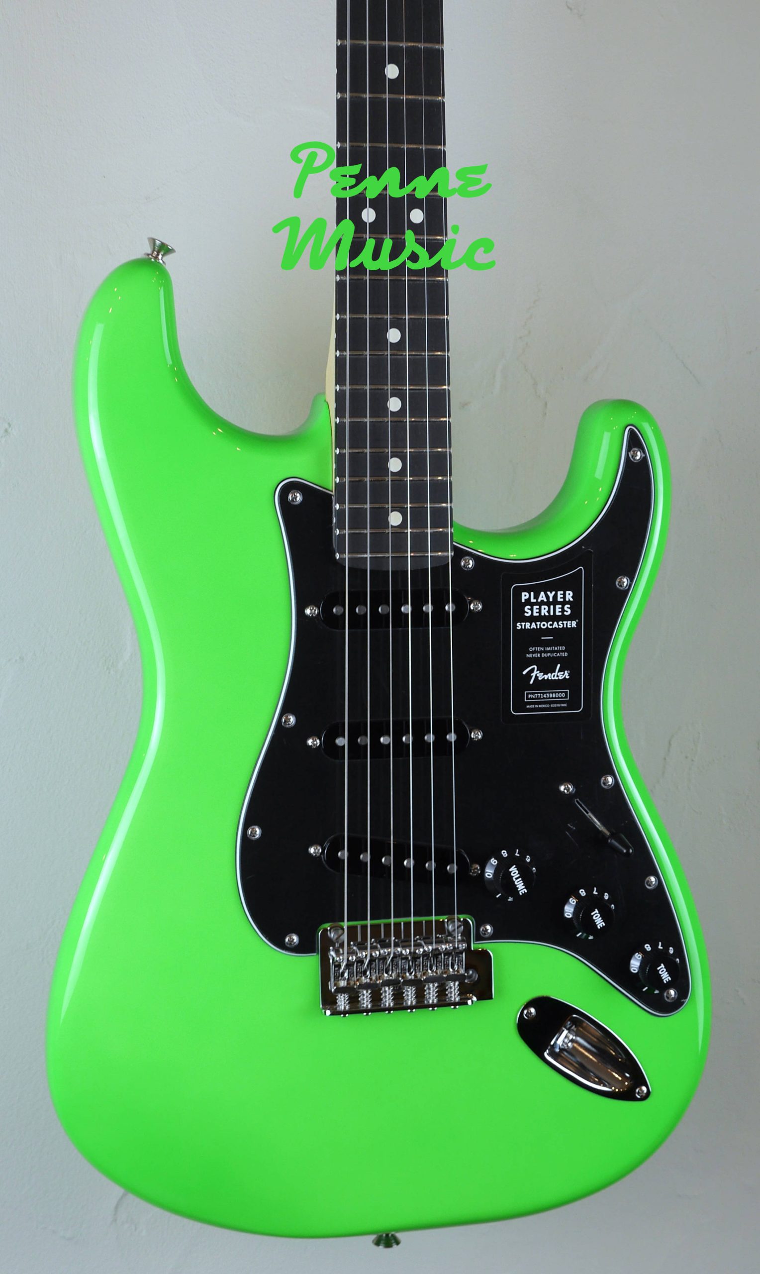 Fender Limited Edition Player Stratocaster Neon Green with Ebony Fingerboard 3
