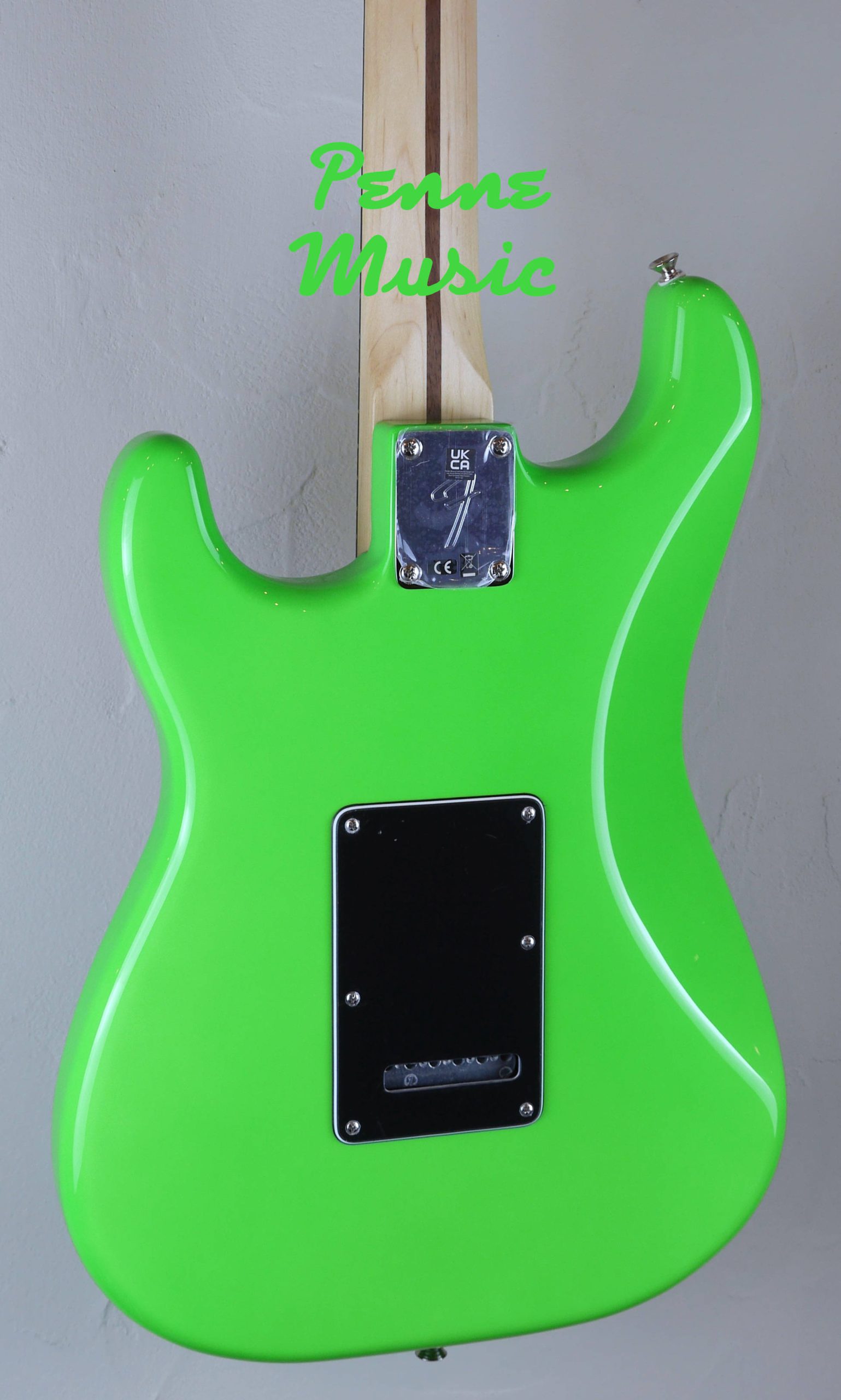 Fender Limited Edition Player Stratocaster Neon Green with Ebony Fingerboard 4