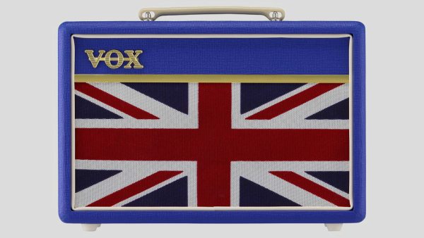 VOX Limited Edition Pathfinder 10 Union Jack Royal Blue 10 watt 1x6,5″ Vox Bulldog