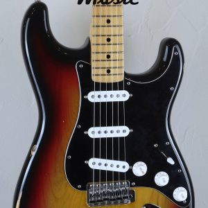 Fender Stratocaster 1976 3-Color Sunburst 4