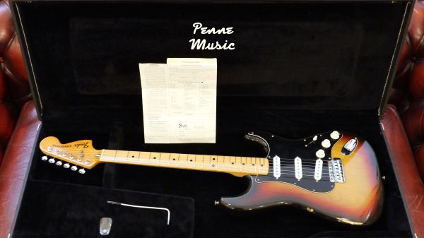 Fender Stratocaster 3-Color Sunburst 1976 Made in Usa