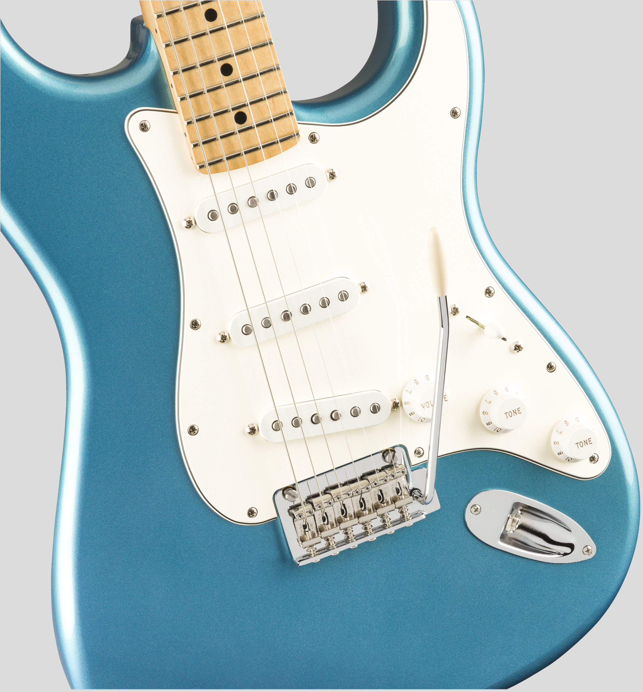 Fender Limited Edition Player Stratocaster Lake Placid Blue 4