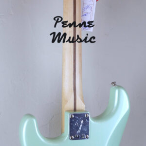 Fender Limited Edition Player Stratocaster Sea Foam Pearl 2
