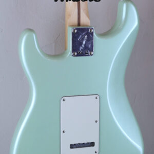 Fender Limited Edition Player Stratocaster Sea Foam Pearl 4