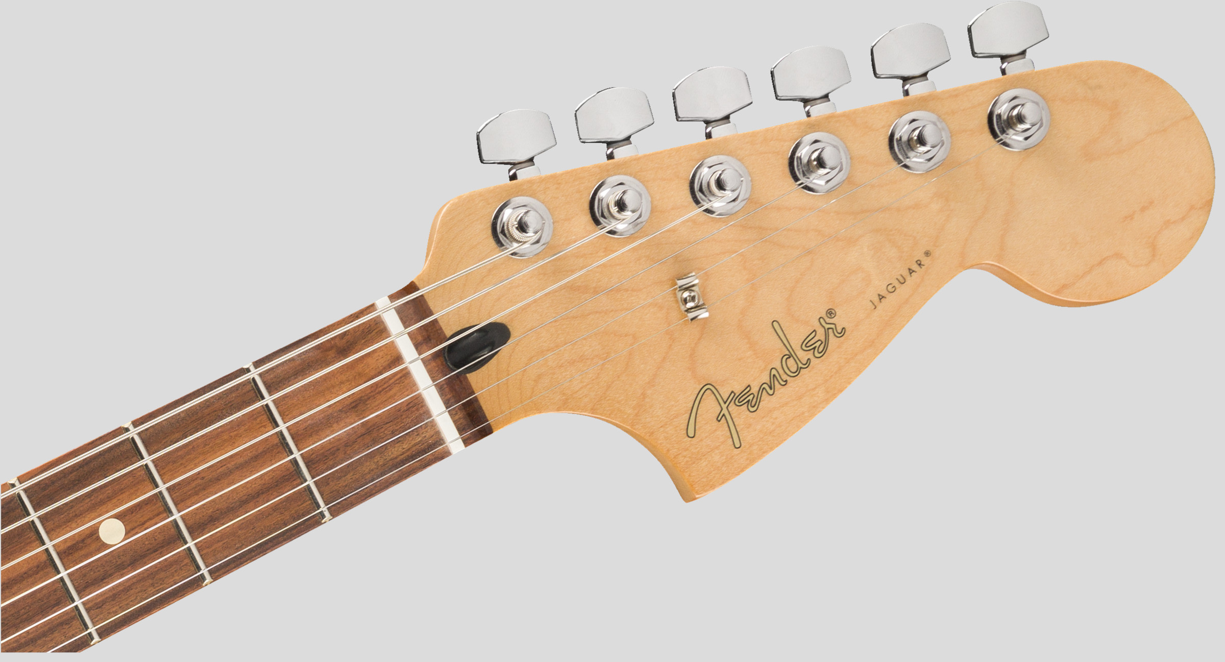 Fender Limited Edition Player Jaguar Shell Pink 5